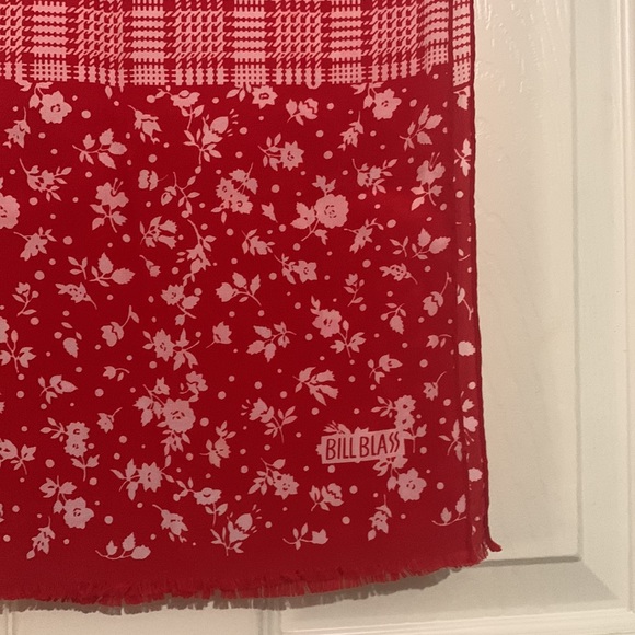 bill blass Accessories - Bill Blass. Red and white dual print rectangular scarf. Pop of color
